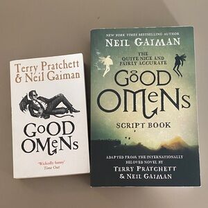 Good Omens Bundle (Novel and Script Book)